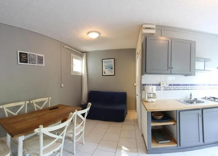 Acces Prive De La Bergerie * Hyères