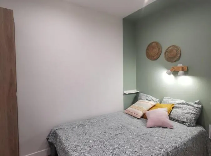 Apartamento Acces Prive De La Bergerie Hyères